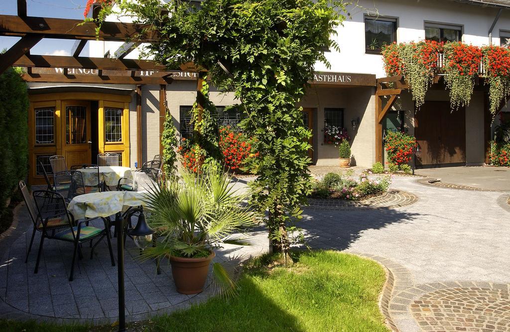 Wein & Gaestehaus Hermeshof Trittenheim Exterior foto